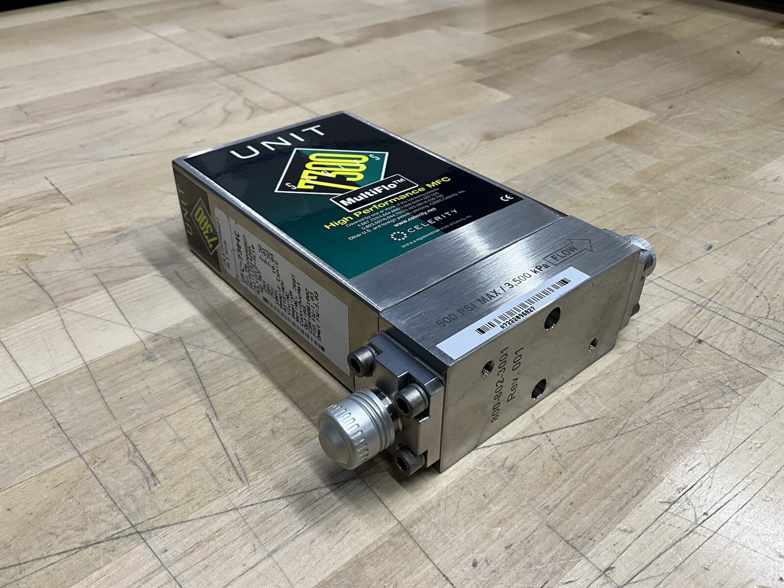 Celerity UNIT Instruments Mass Flow Controller 7300 Series UFC-7304C