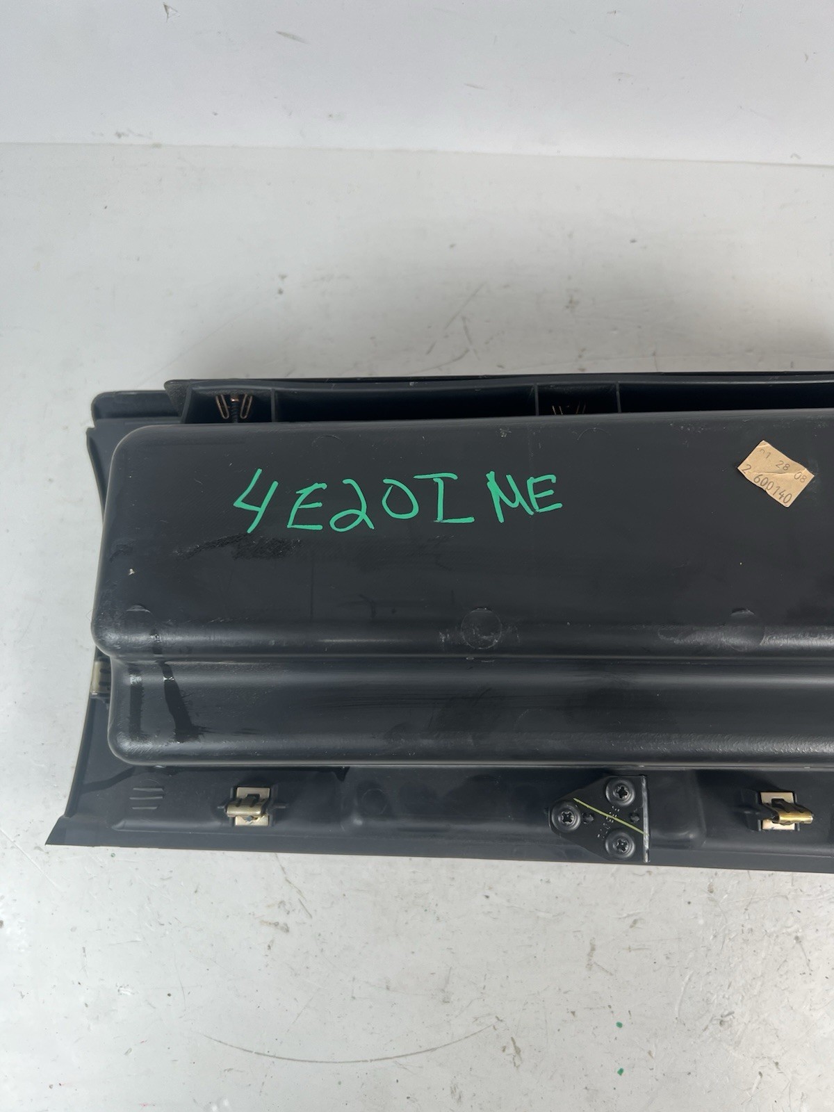 07-13 Silverado SIERRA Dash UPPER GLOVE BOX Storage Compartment Door BLACK