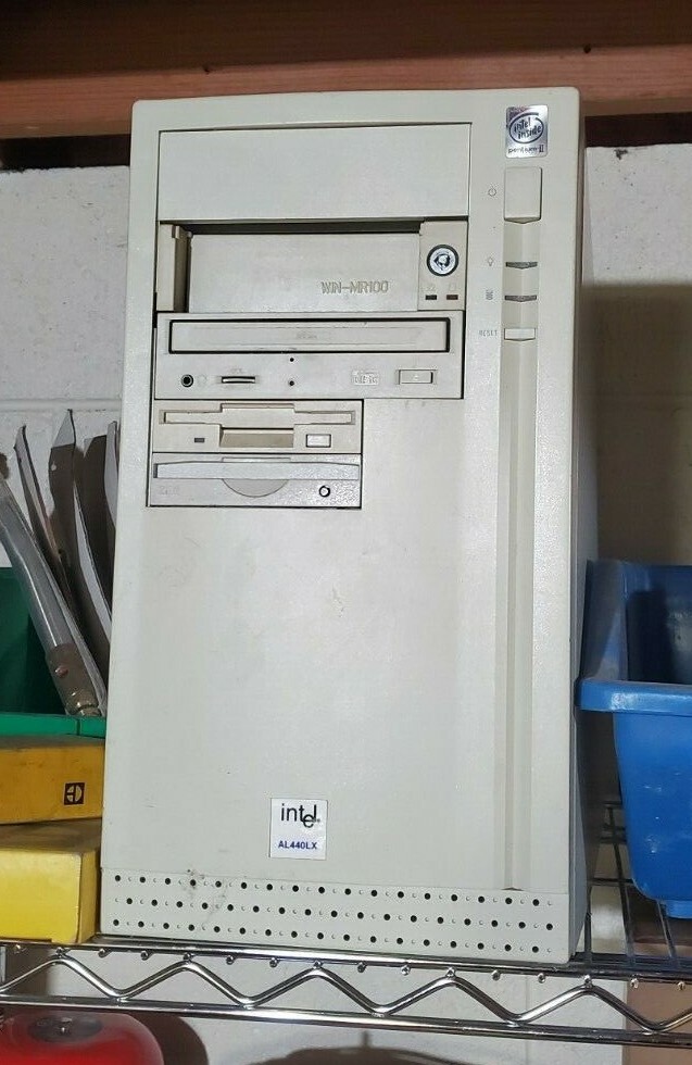 Intel AL440LX WhiteBox System CPU