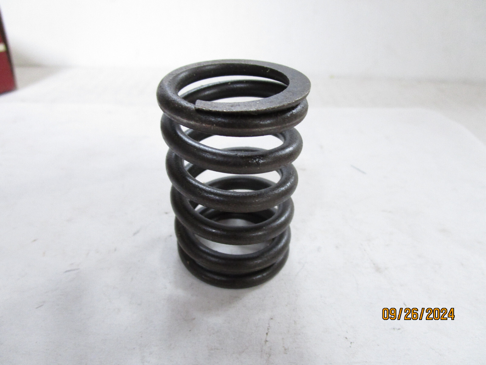 Engine Valve Spring Sealed Power VS-1592