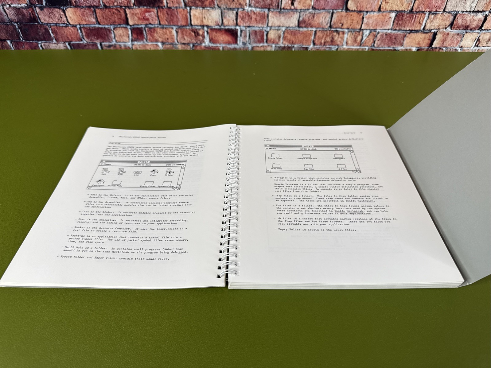 Vintage 1984 Apple Macintosh 6800 Development System User's Manual