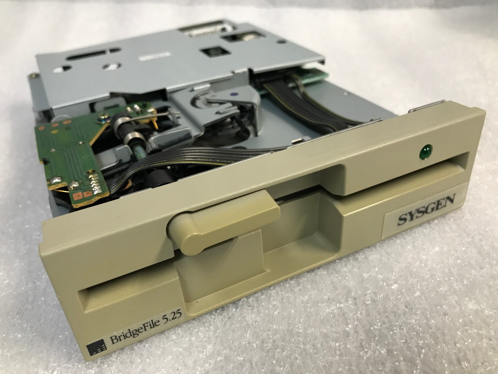 Epson SD-600  Vintage 1.2MB 5.25″ Internal Floppy Drive