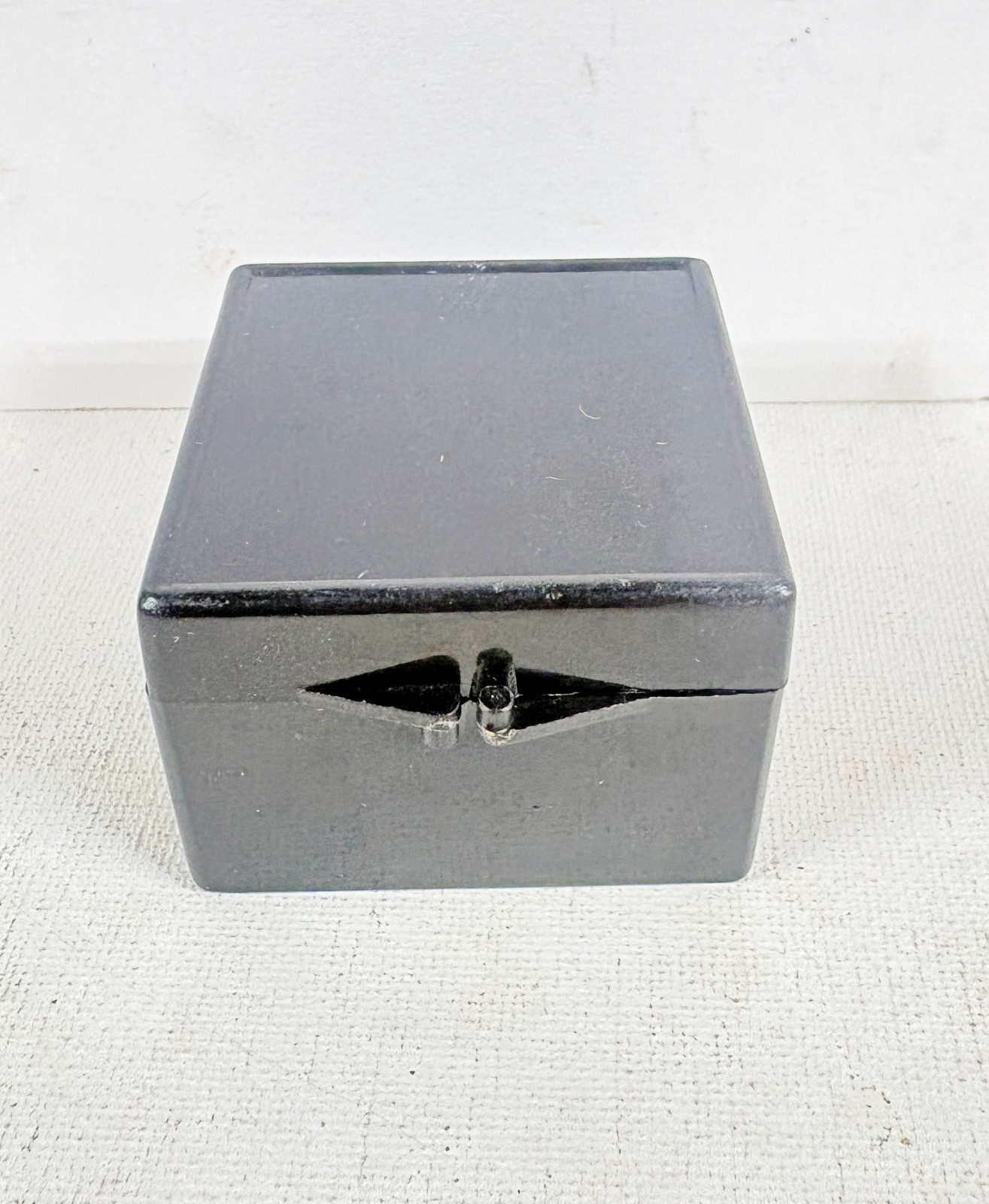 60 Black Tufflex III Soft Tip 2ba Thread Dart Tips with Storage Box