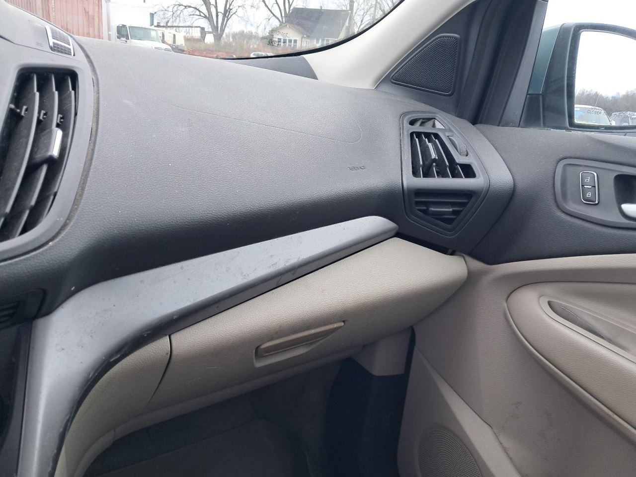 ESCAPE 2013 Glove Box 4885473
