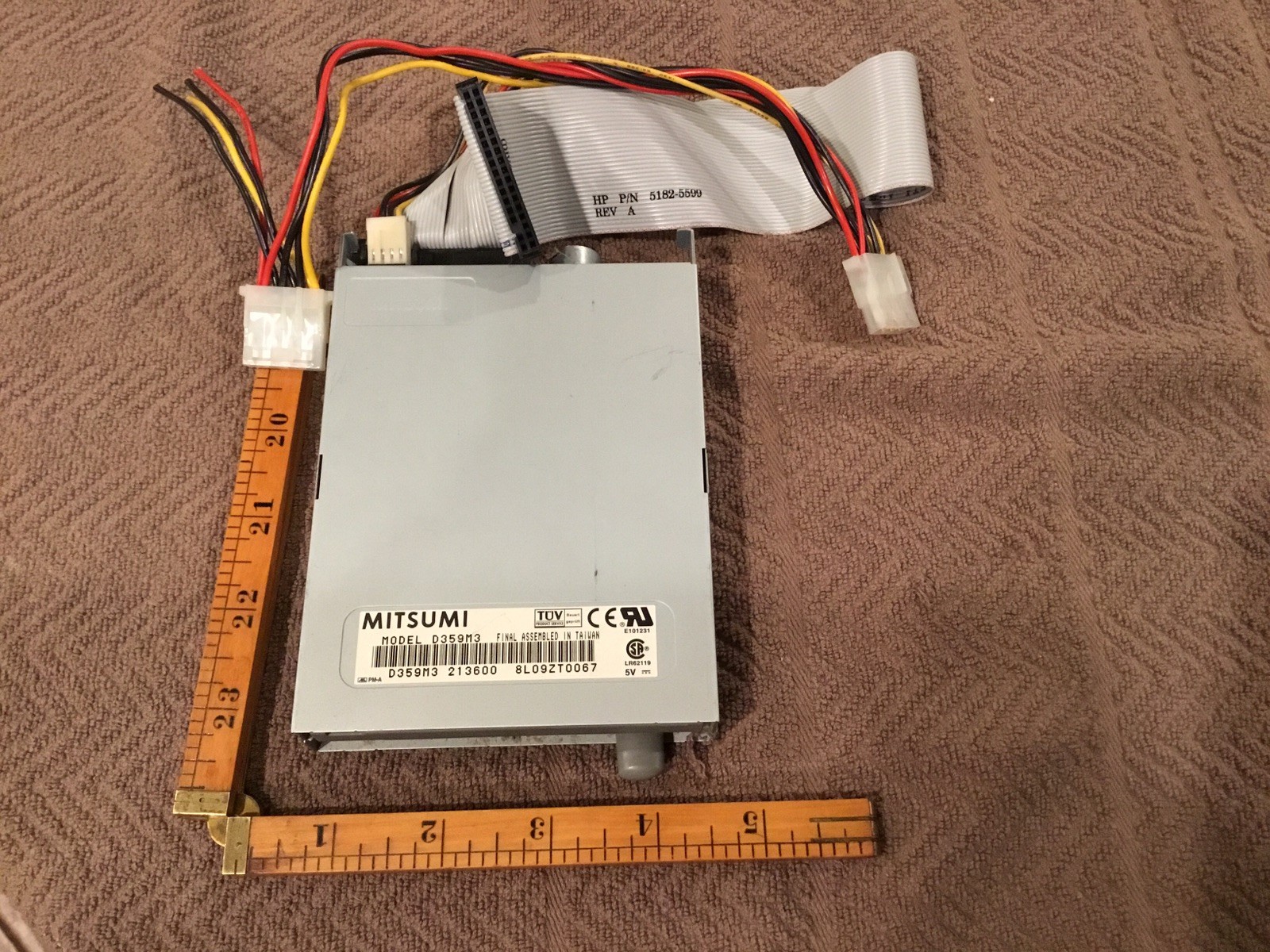 Mitsumi D359M3D 3.5" Internal Floppy Drive  With Ribbon & Power Cable No Bezel