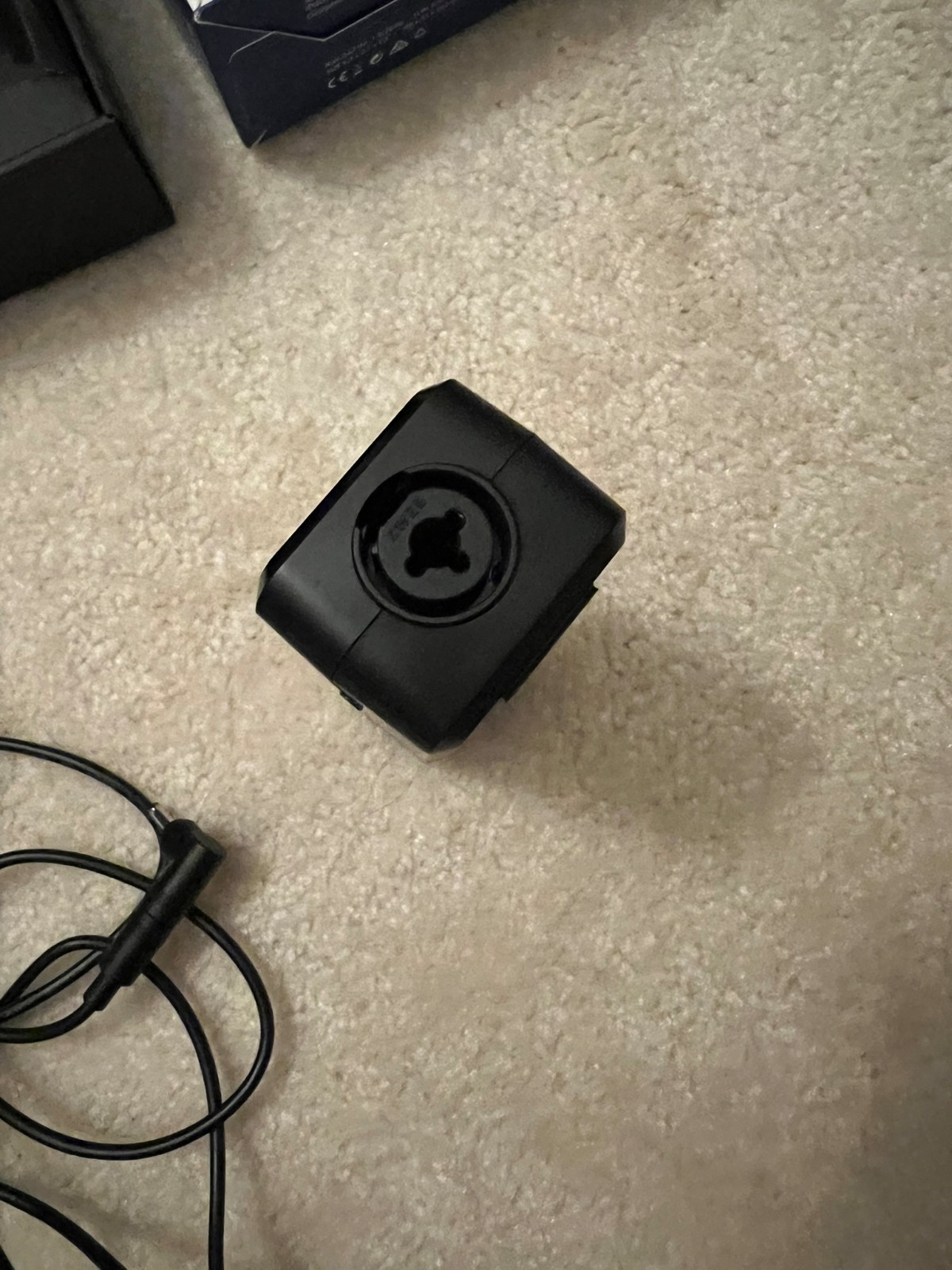 TC-Helicon GO SOLO Audio/MIDI Interface for mobile devices, incl. extra cable!