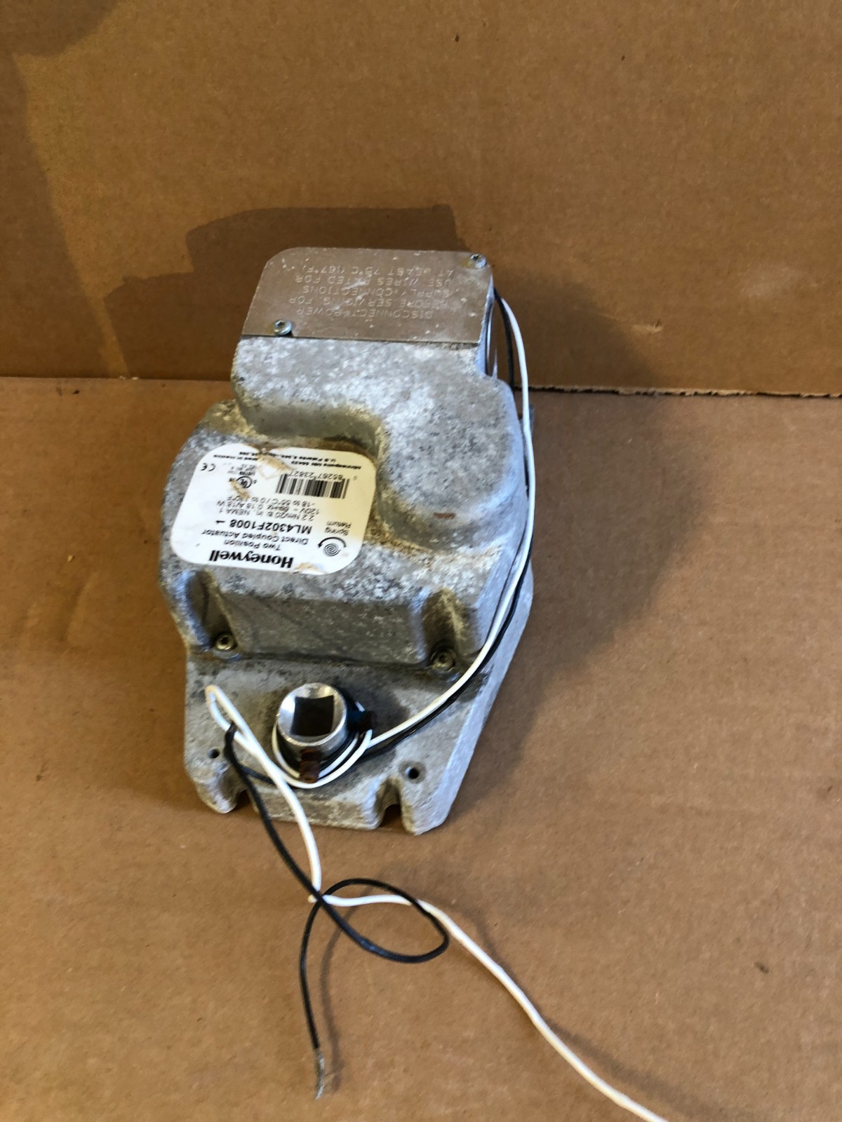 Honeywell ML4302F1008 Two Position Direct Coupled Actuator