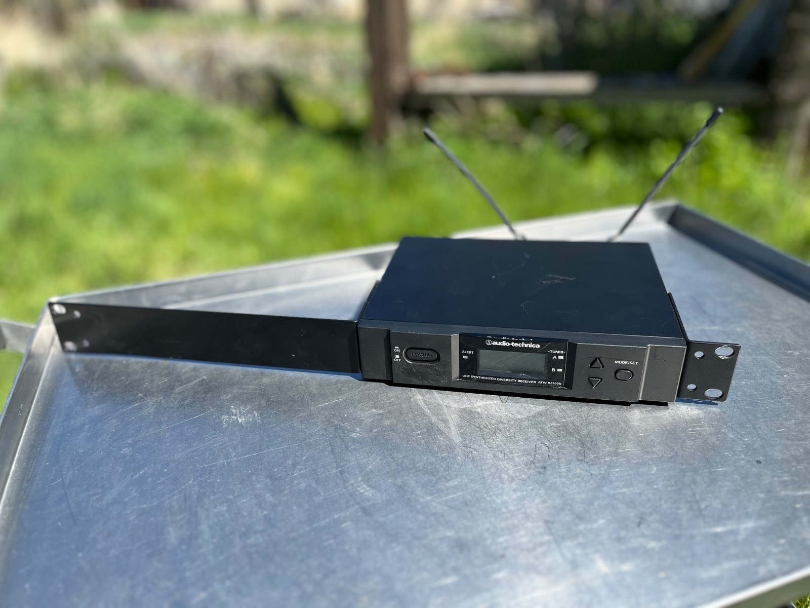 Audio Technica Diversity Receiver AtW-R3100b rack mount 482 - 507MHz Unit Only