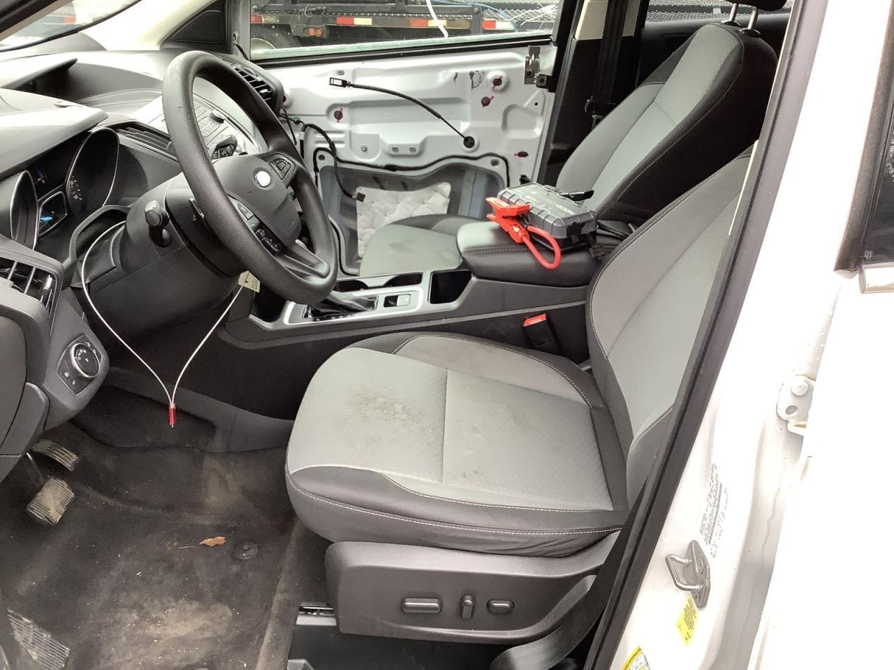 Fuse Box Engine Fits 17 ESCAPE 4595116