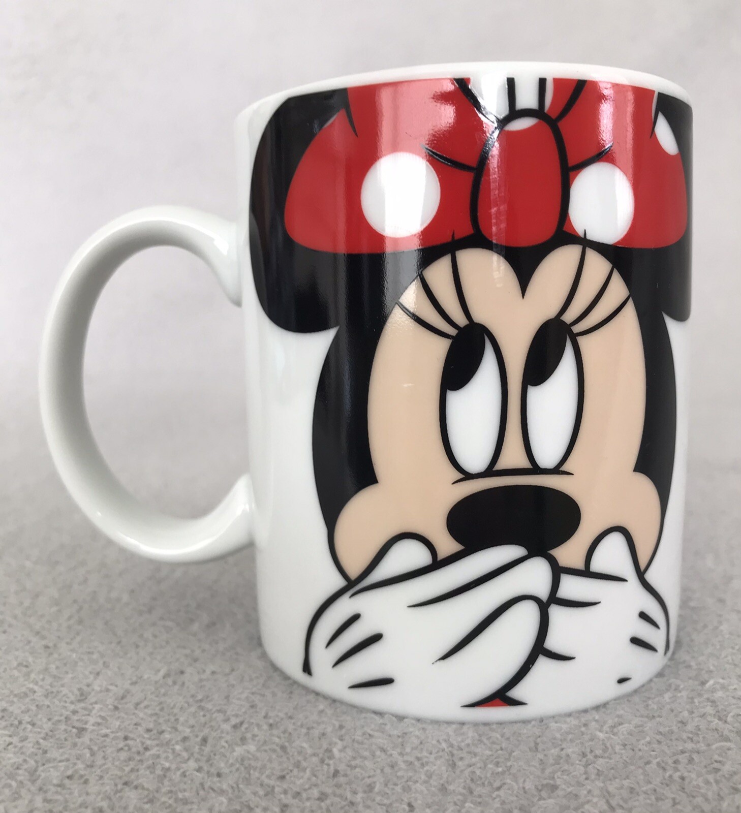 Disney - Minnie Mouse - Ceramic Mug - Excellent Condition *