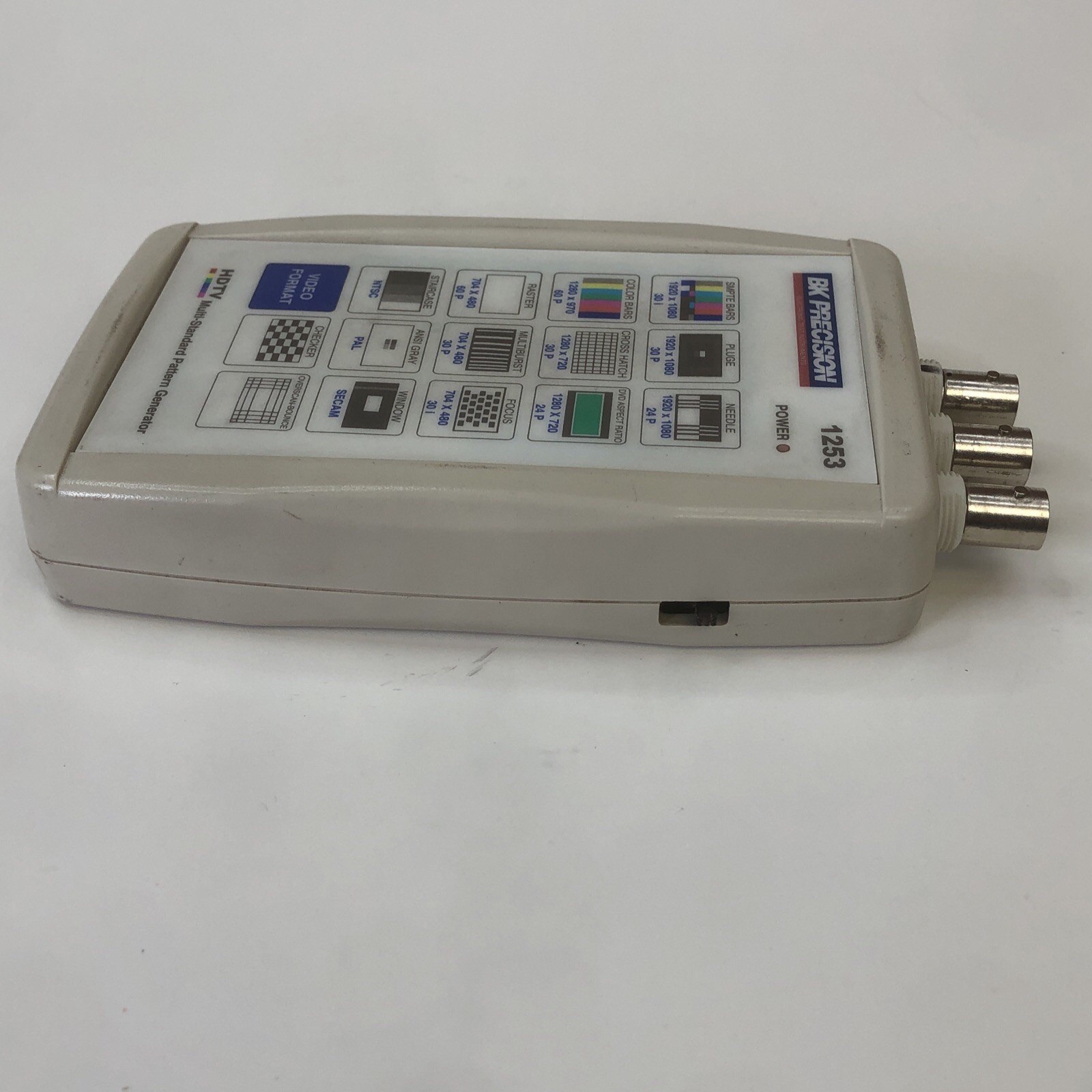 BK Precision 1253 Handheld HDTV Pattern Color Bars Generator