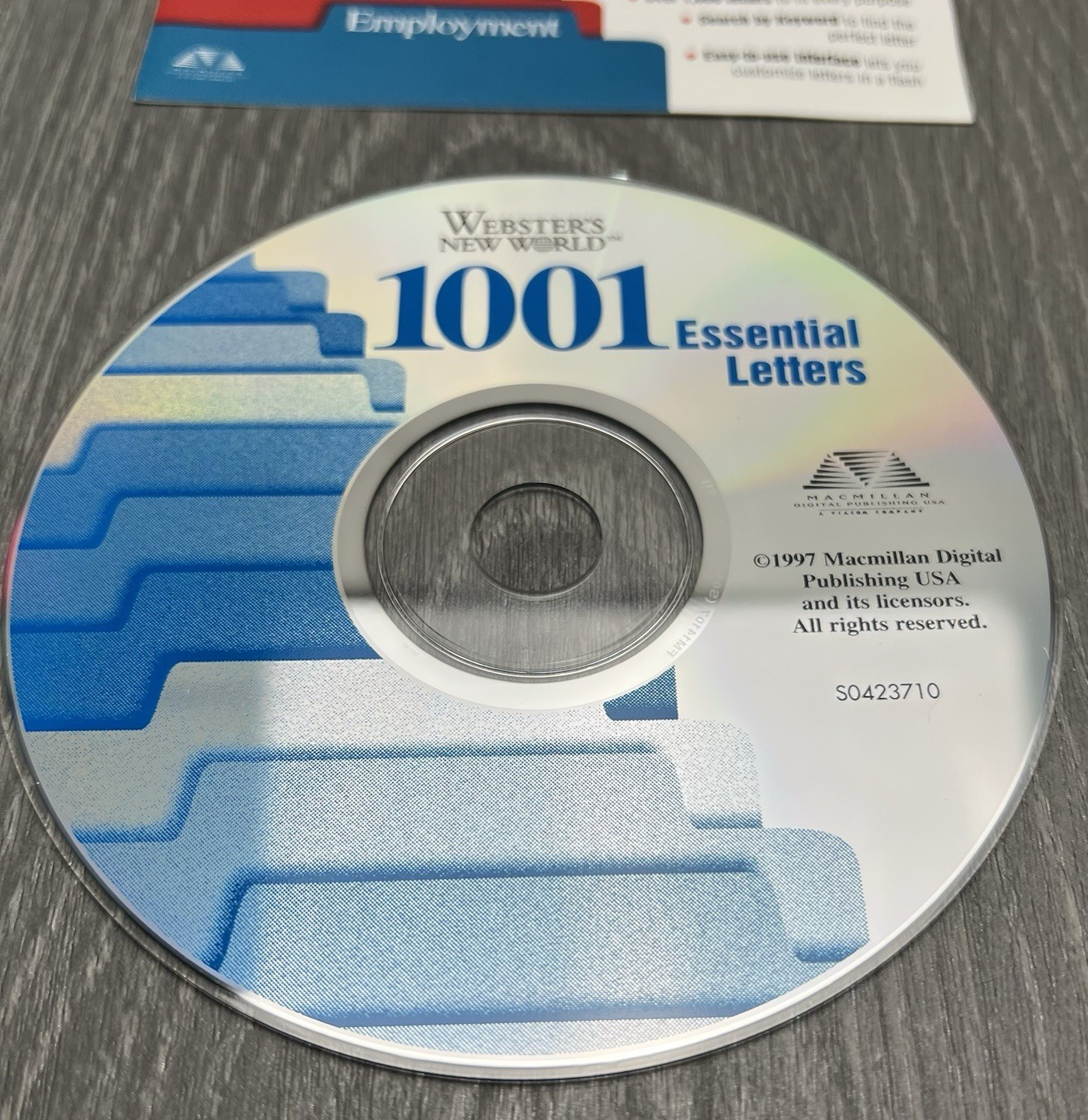 Websters New World 1001 Essential Letters Windows 95 CD Missing Case