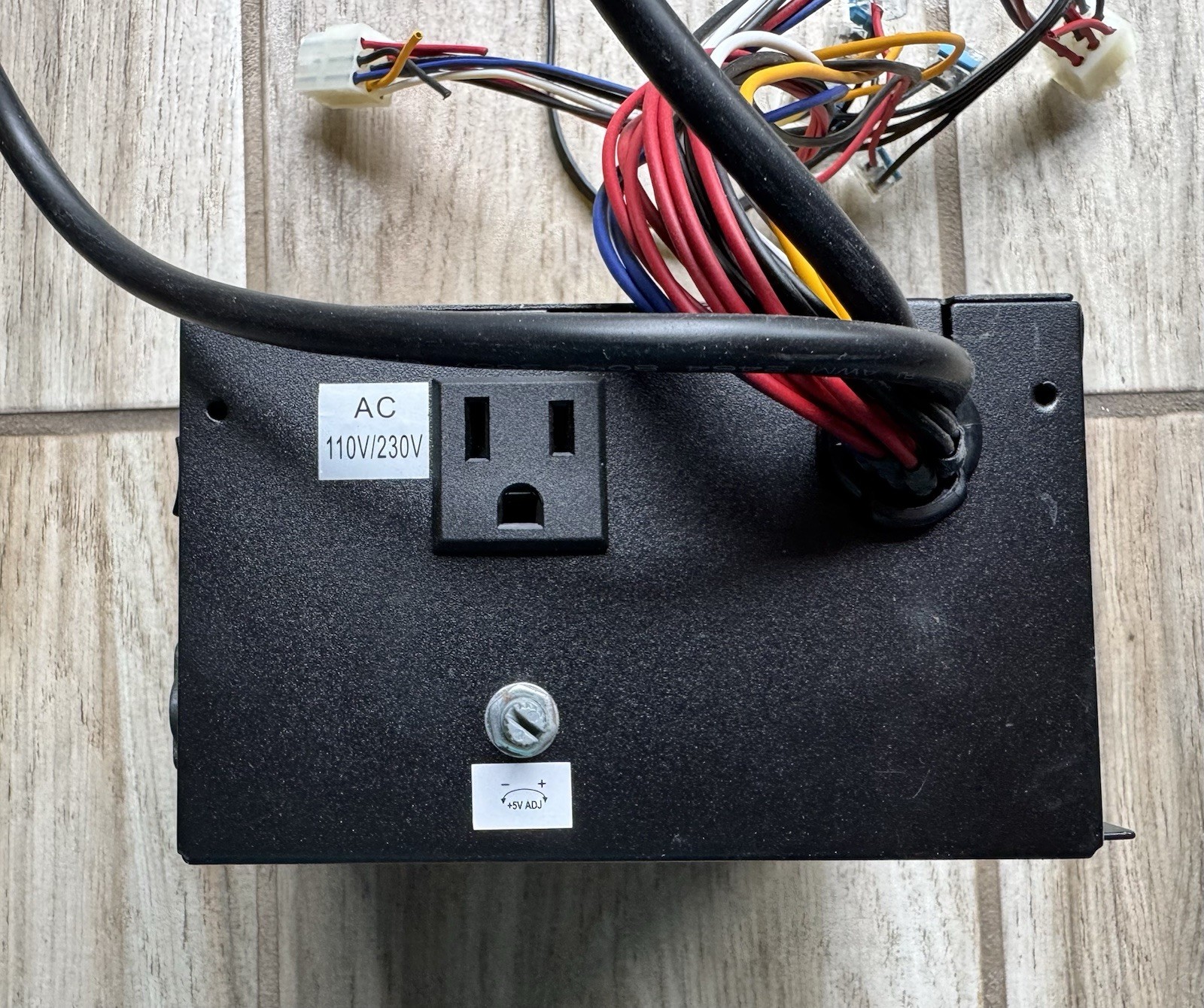 Twisted Quarter TQ-200PS 200W Power Supply