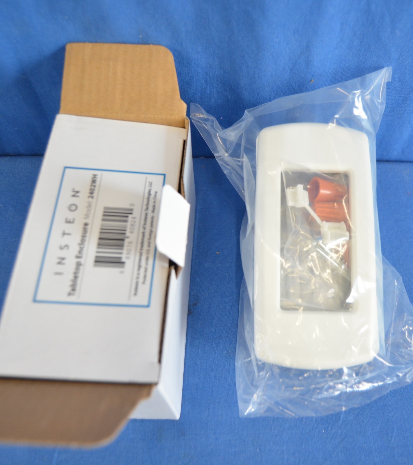 Insteon Tabletop Enclosure 2402WH