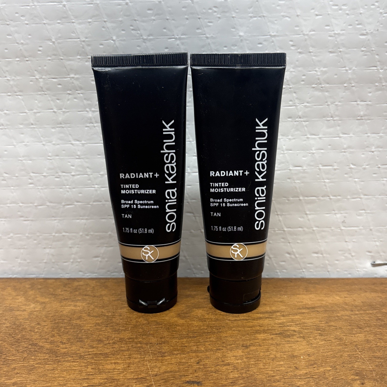 Lot Of 2 Sonia Kashuk New Radiant+ Tinted Moisturizer Tan- Factory Sealed