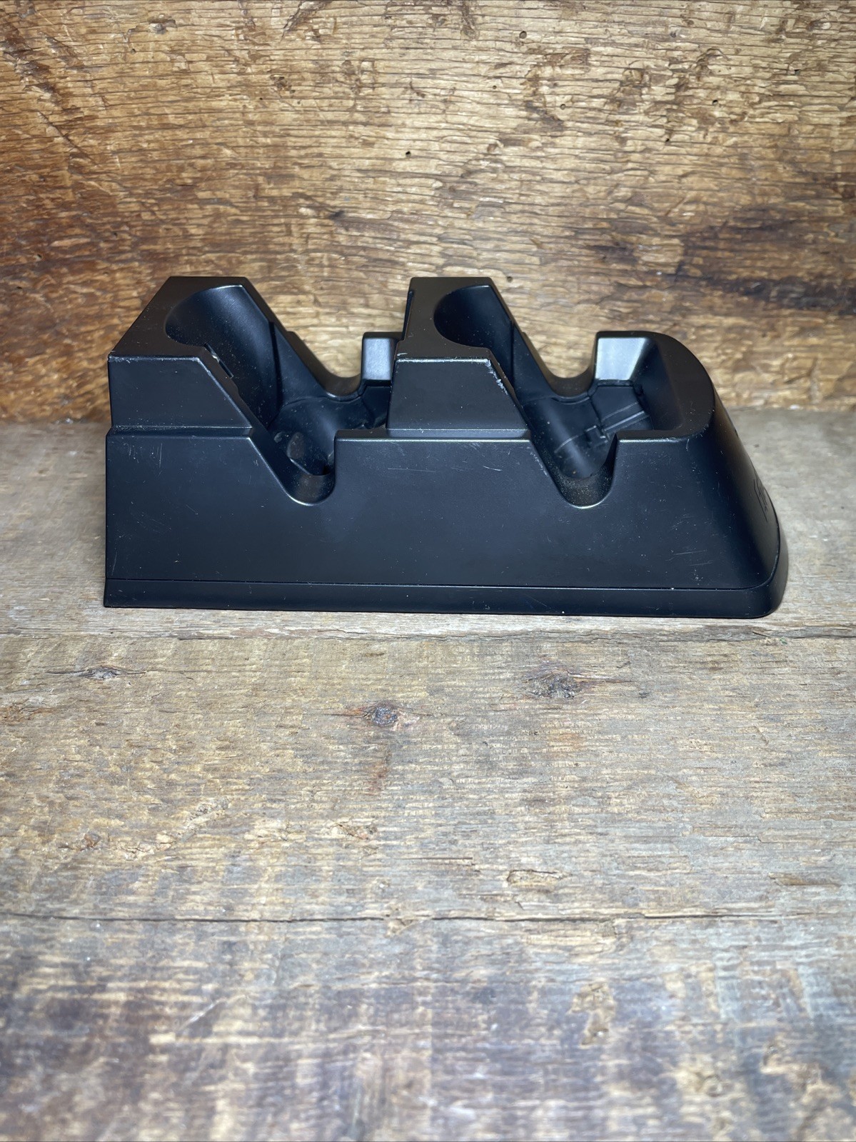 Energizer Nintendo Wii Remote Controller Charging Station Dock PL-7621
