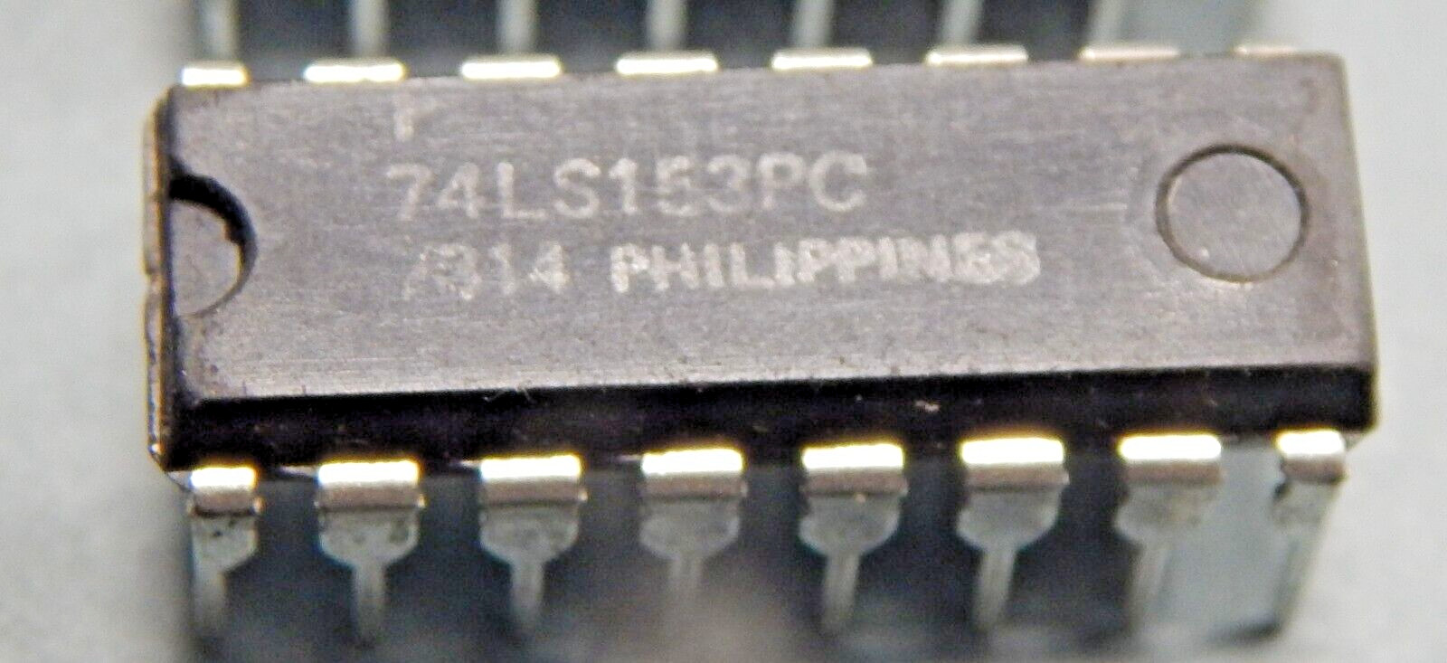 '1 PIECE' - PN# 74LS153PC - FAIRHILL - MICROCIRCUIT