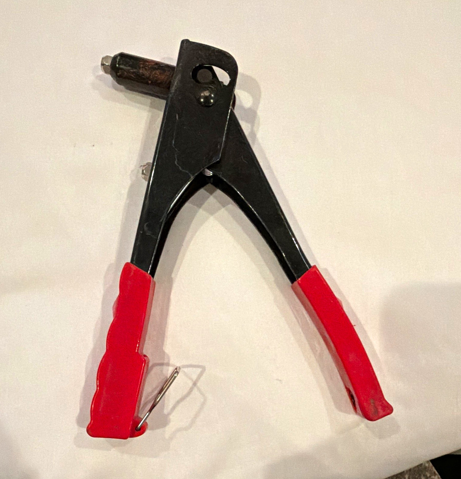 Hand Pop/Blind Riveter Tool 1/8 in Metal Rivet Gun Pliers Black/Red