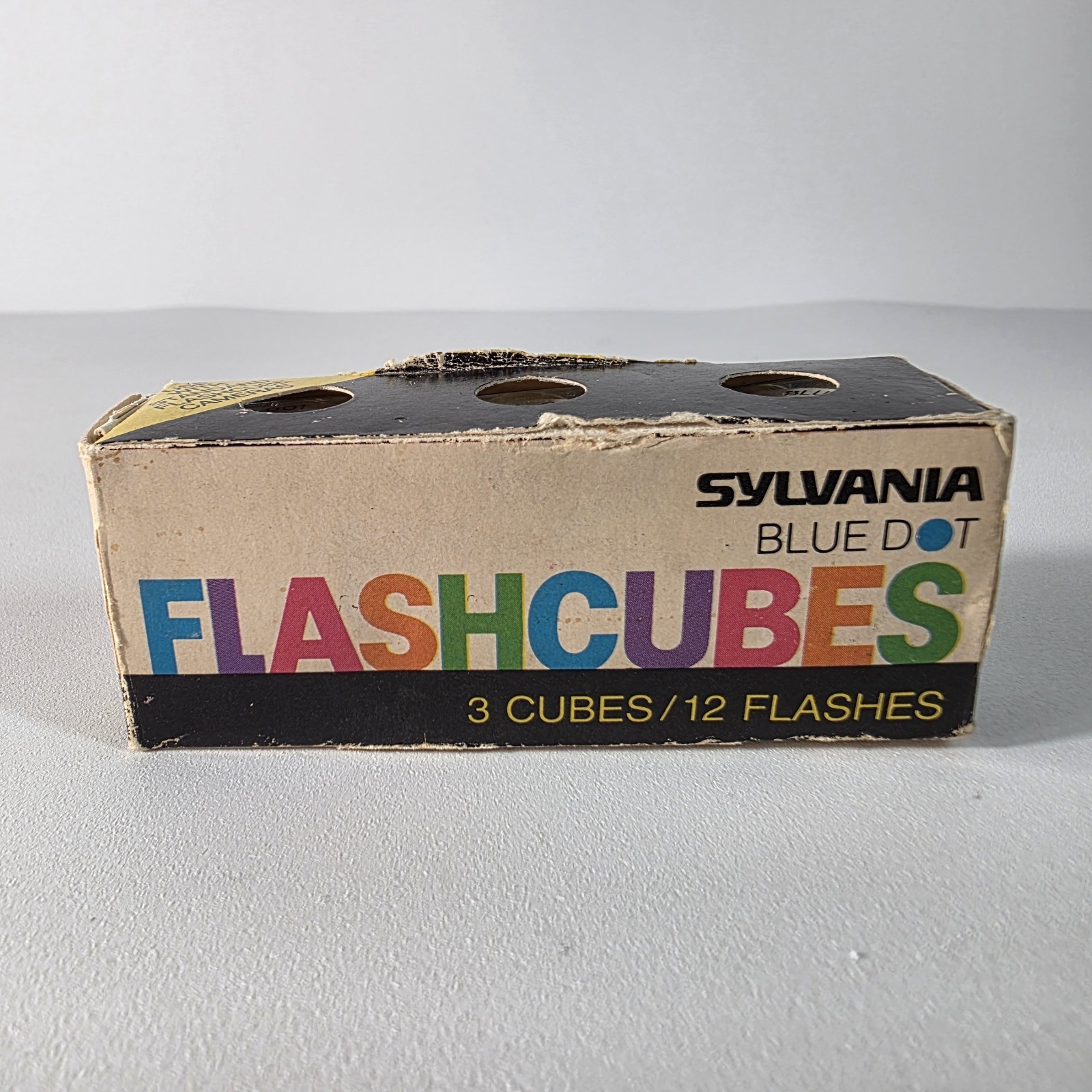 SYLVANIA FLASH CUBES Blue Dot Type 3 Pcs 12 Flashes - Open Box