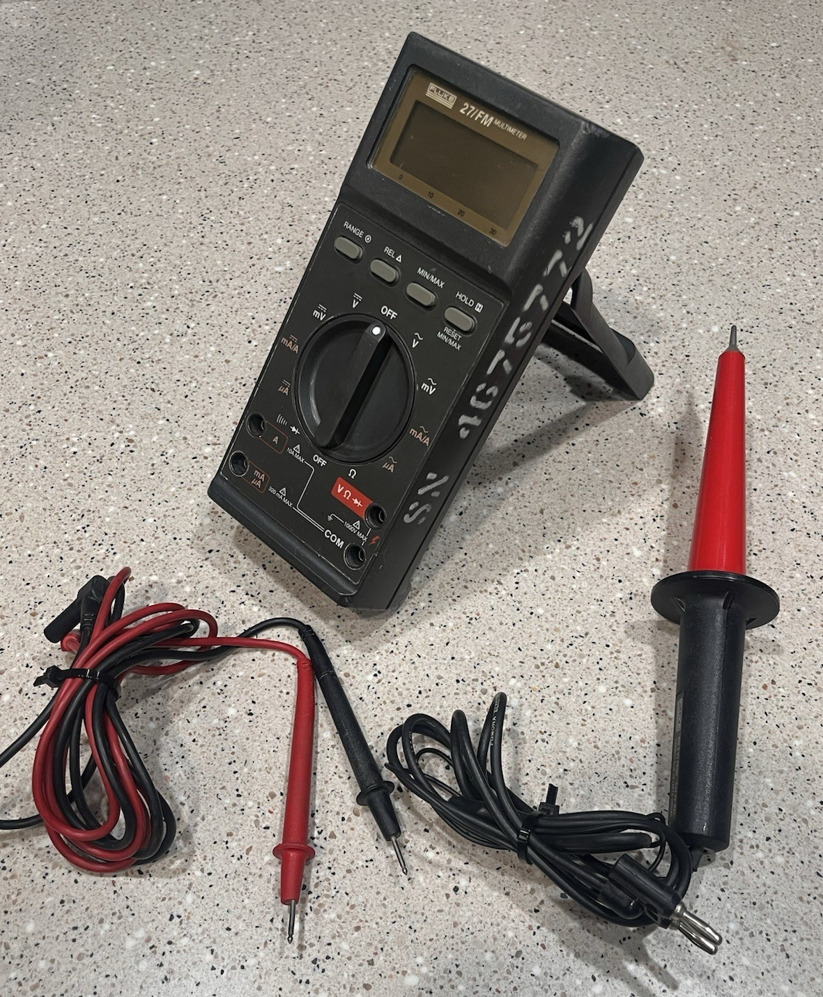 *GENUINE FLUKE* Fluke 27/FM Multimeter W/ Leads, 80K-6 HV Probe *US SELLER*