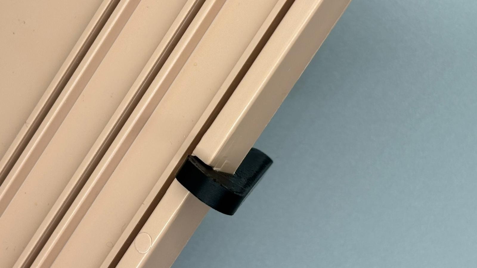 Black Rummikub Replacement Stand Legs (8 pack)