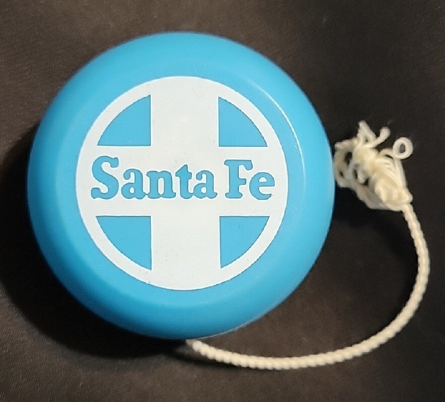 Vintage YoYo toy - Santa Fe Railroad Symbol Train