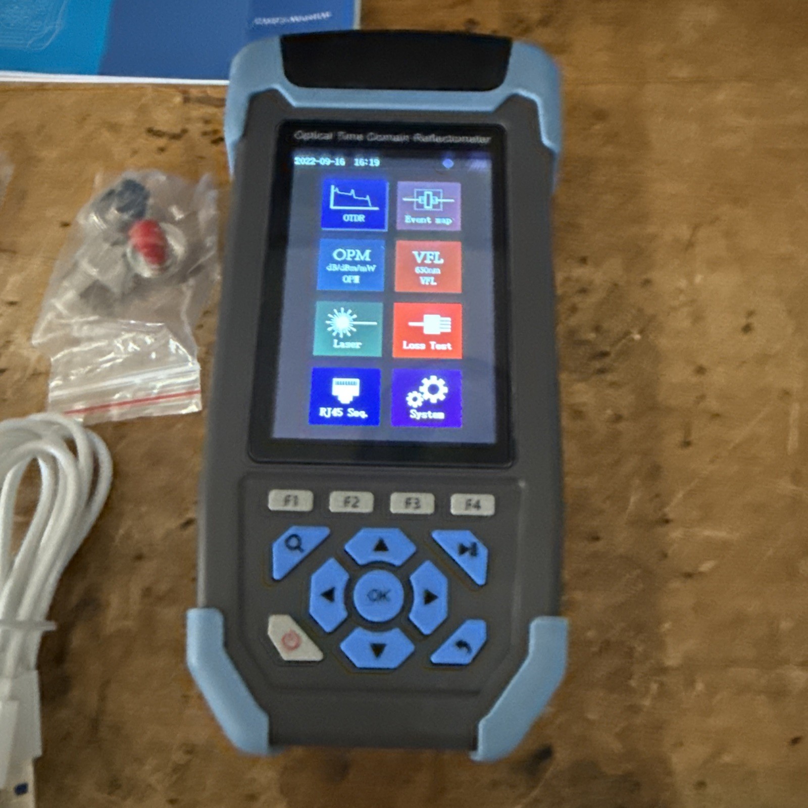 CSP-3302S OTDR Optical Time Domain Reflectometer OPM Light Source