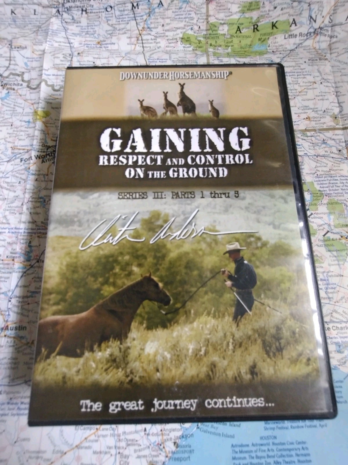 Clinton Anderson Downunder Horsemanship Gaining Respect and Control series 3
