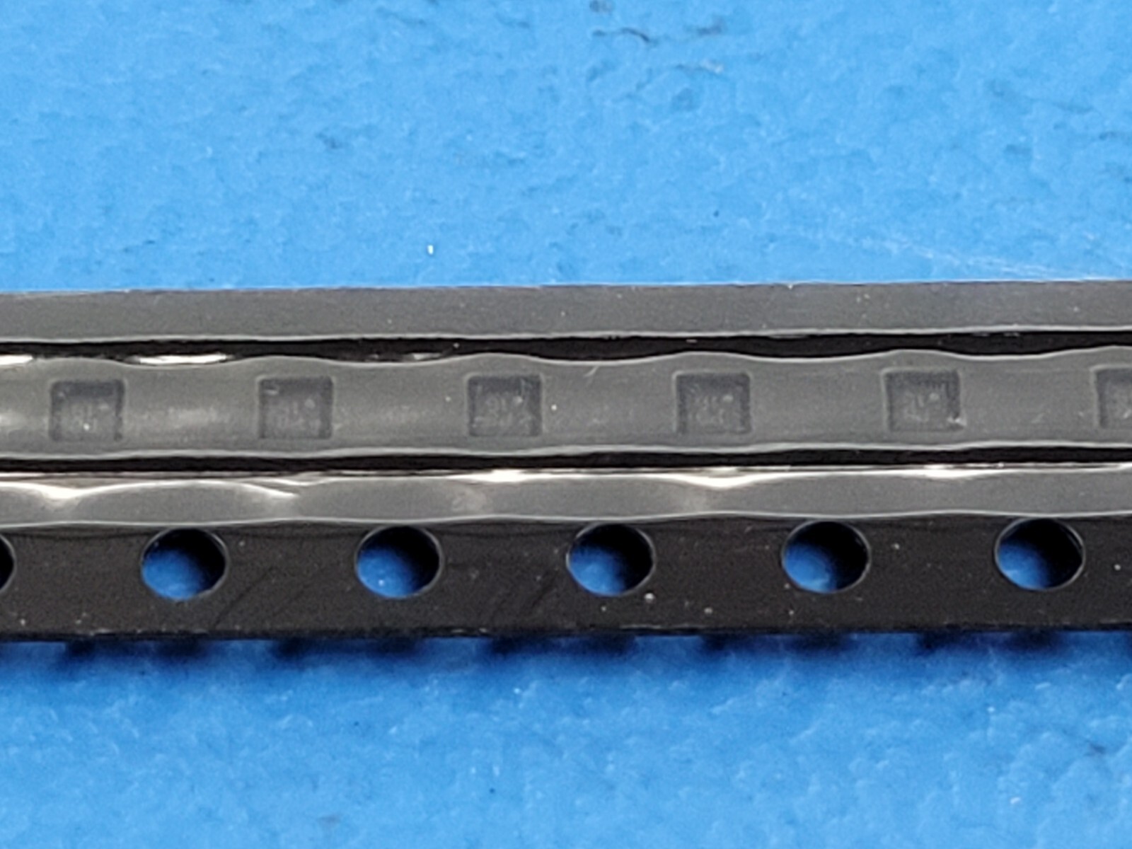 (10 PCS) MCP1711T-18I/5X MICROCHIP IC REG LINEAR 1.8V 150MA 4UQFN ROHS