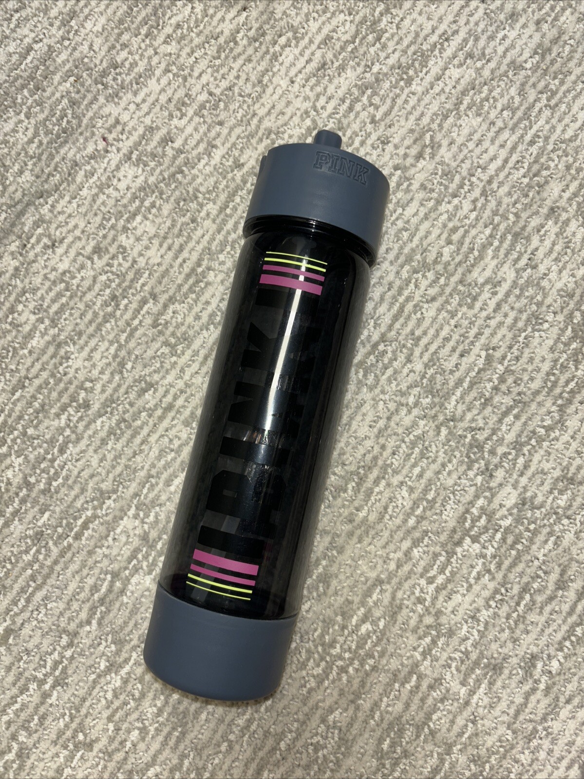 Victoria’s Secret PINK 24 oz Water Bottle Black Pink New Rare