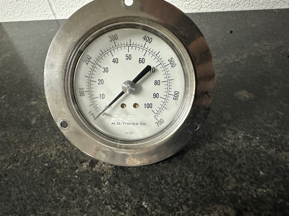 100 psi H.O. Trerice  52-3139 Gauge, Brass Conn, 9/16” NPT