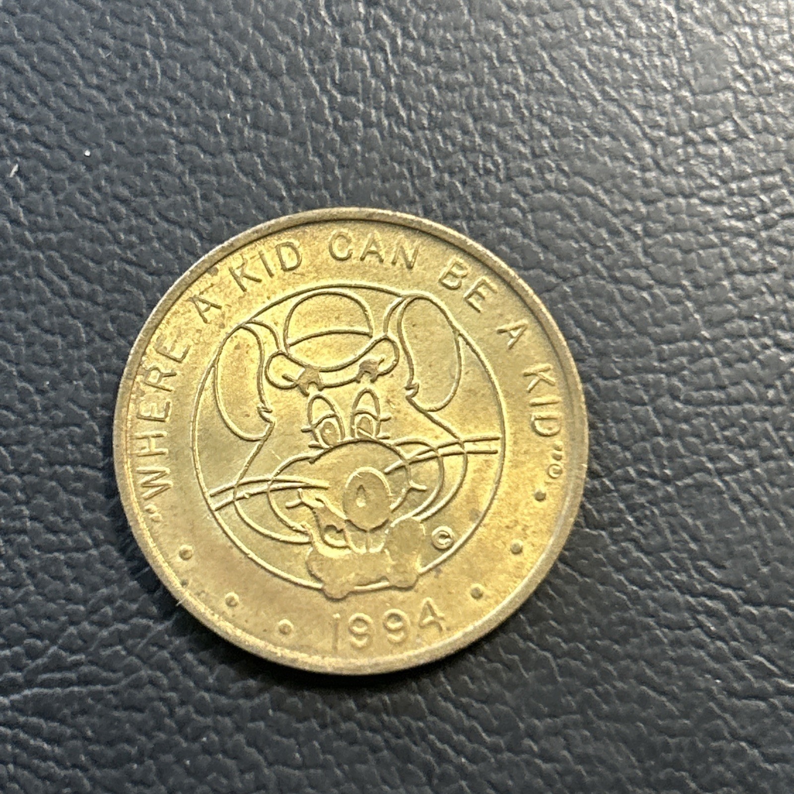 Chuck E Cheese Pizza  Where A Kid Can Be A Kid  Color Token 1994 Whiskers