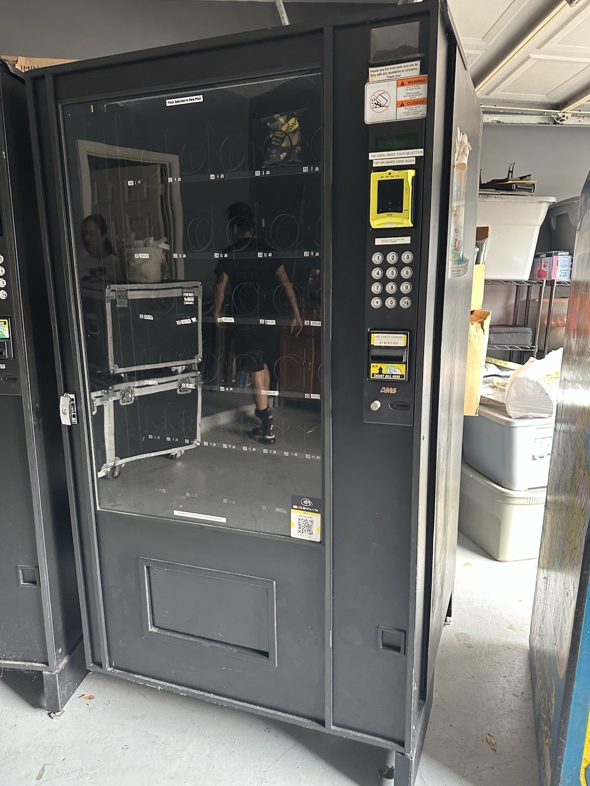 AMS VENDING MACHINE
