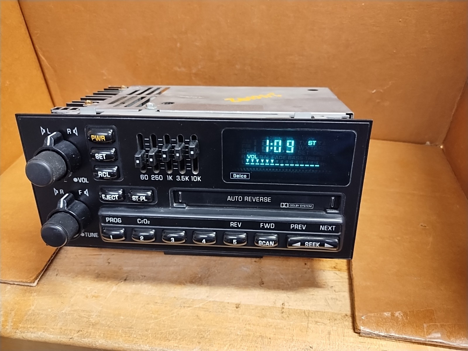 Delco Tape Player Radio Buick RoadMaster EQ Equalizer LeSabre Century Cassette