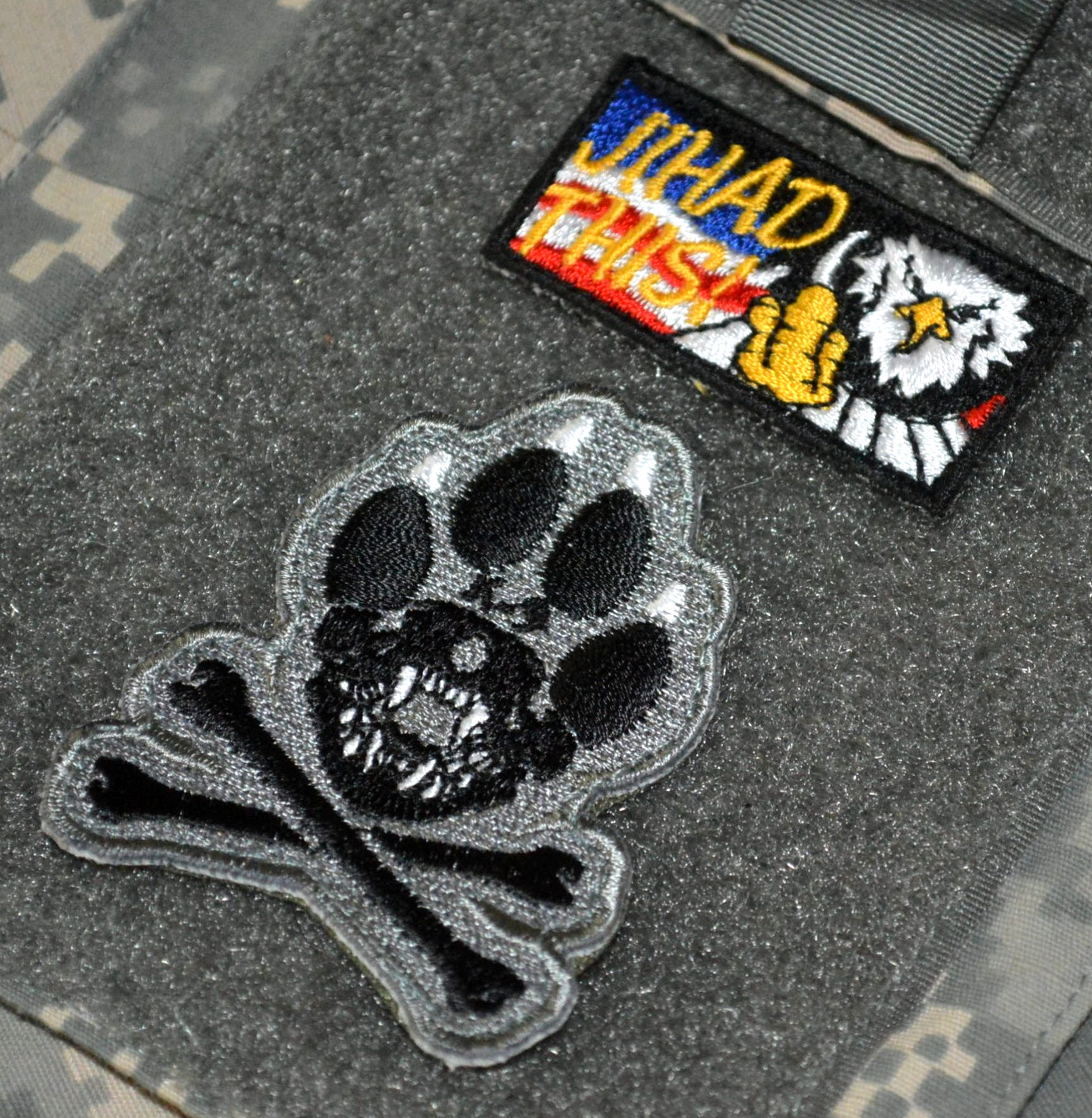 USMC EOD EXPLOSIVE DETECTION CANINE K-9 vêlkrö 2-TAB: JIAH THIS + DOG PAW PRINT