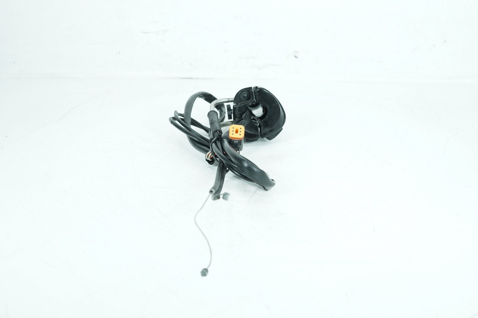 2004 Harley Softail FXST Standard OEM Right Engine Start Kill Switches Controls