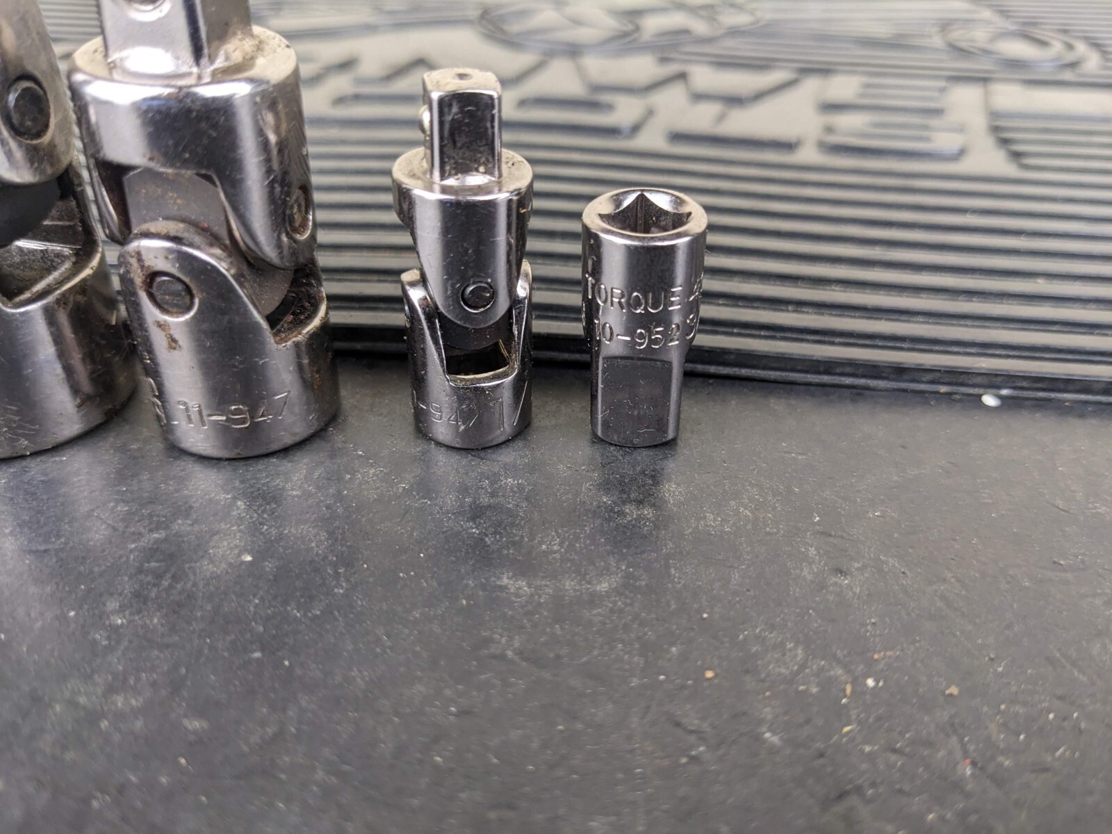 #ax037 Armstrong Tools USA 4pc Universal Joint Socket Adapter Set