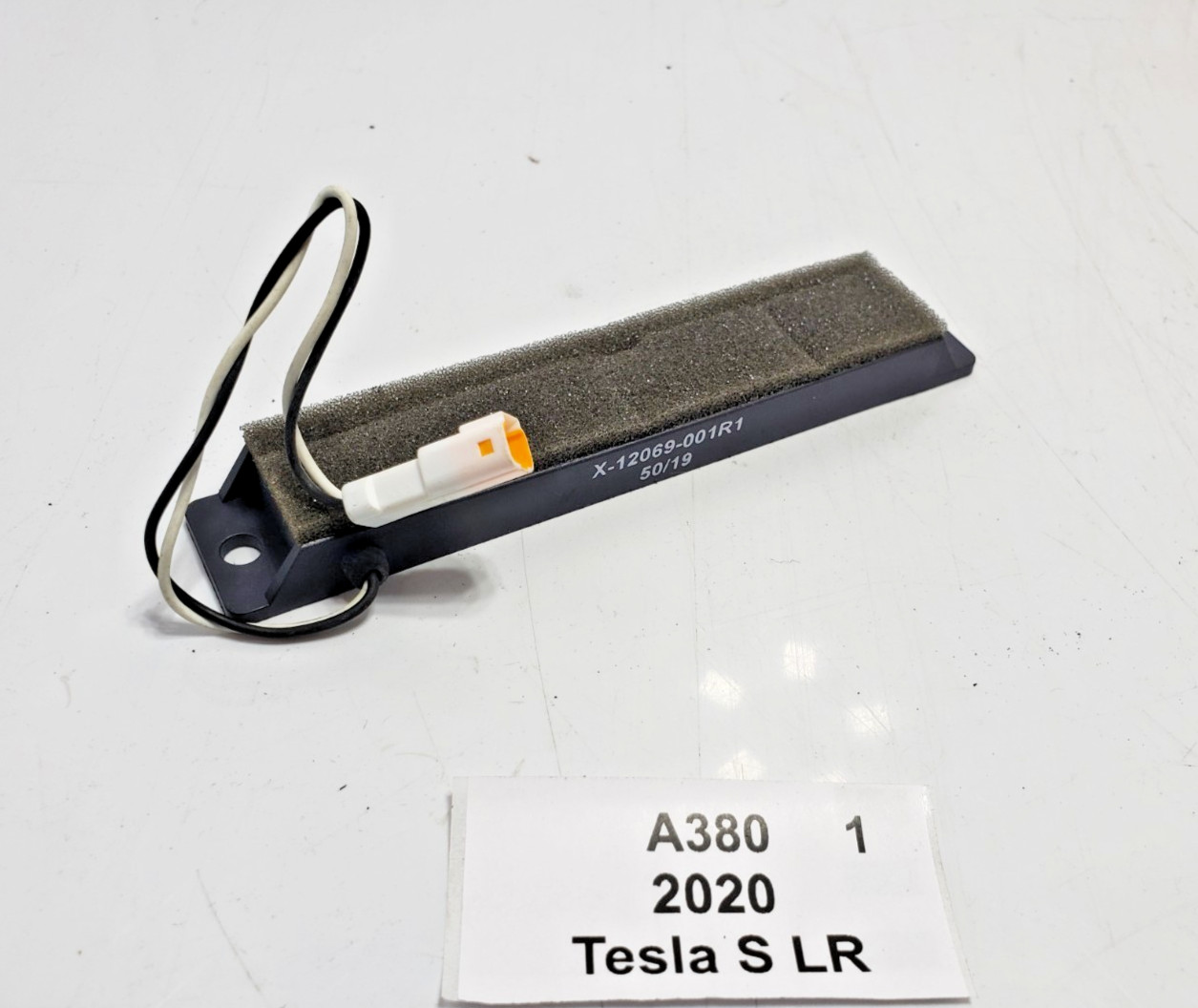 ✅ 2012-2021 OEM Tesla Model S Front Right Passenger Keyless Entry Antenna Module