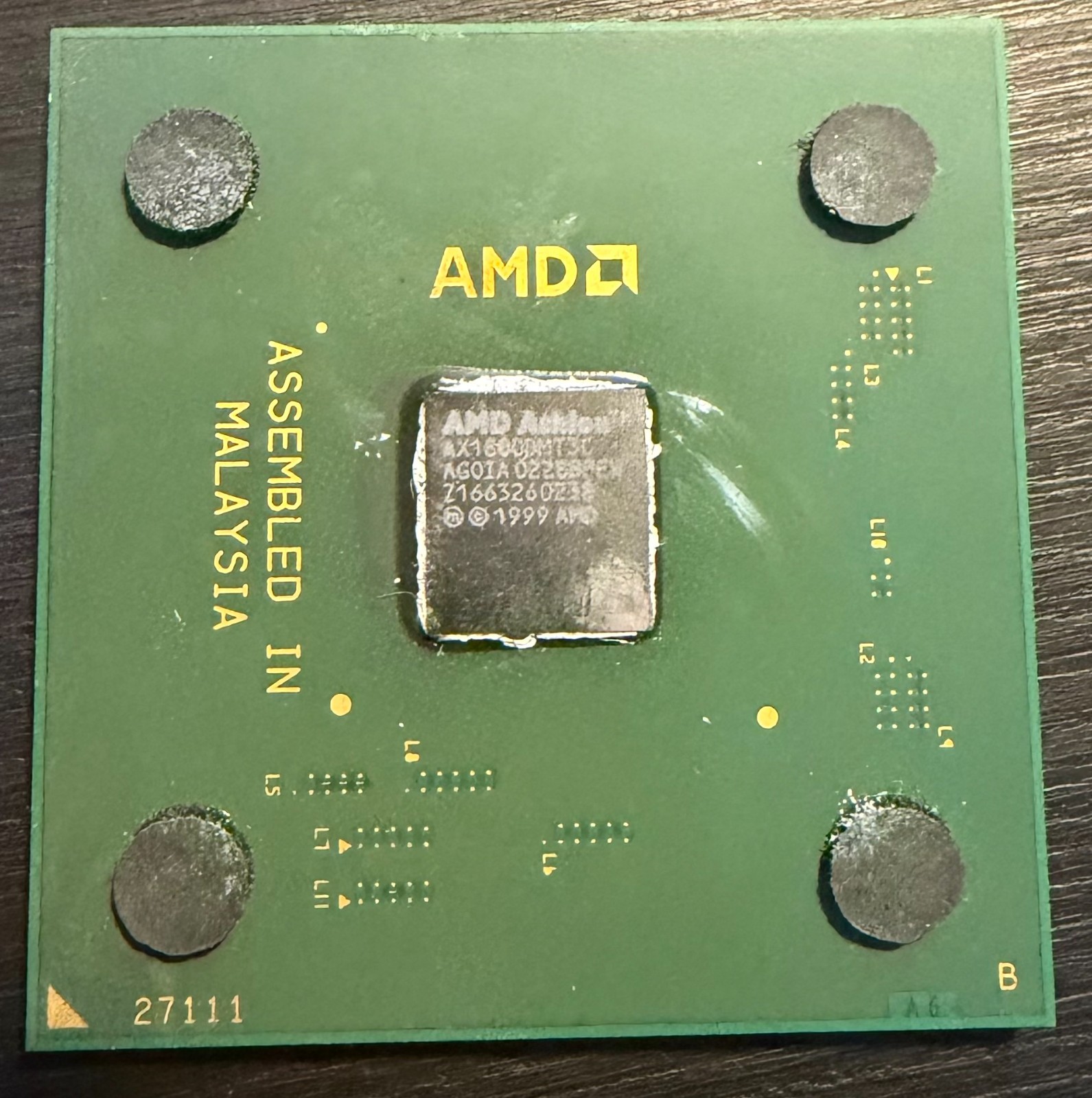 QTY 2 AMD Athlon XP AX1800DMT3C Processor Socket CPU - 1999 VINTAGE - US SELLER