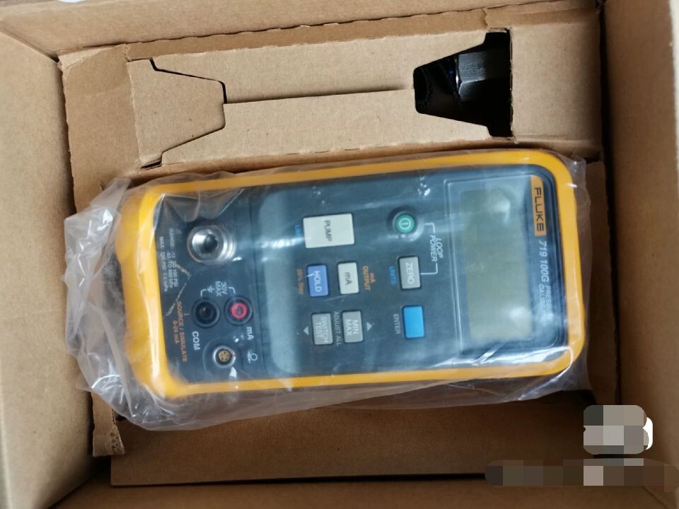 1pc Fluke 719 100G Pressure Calibrator NEW#L