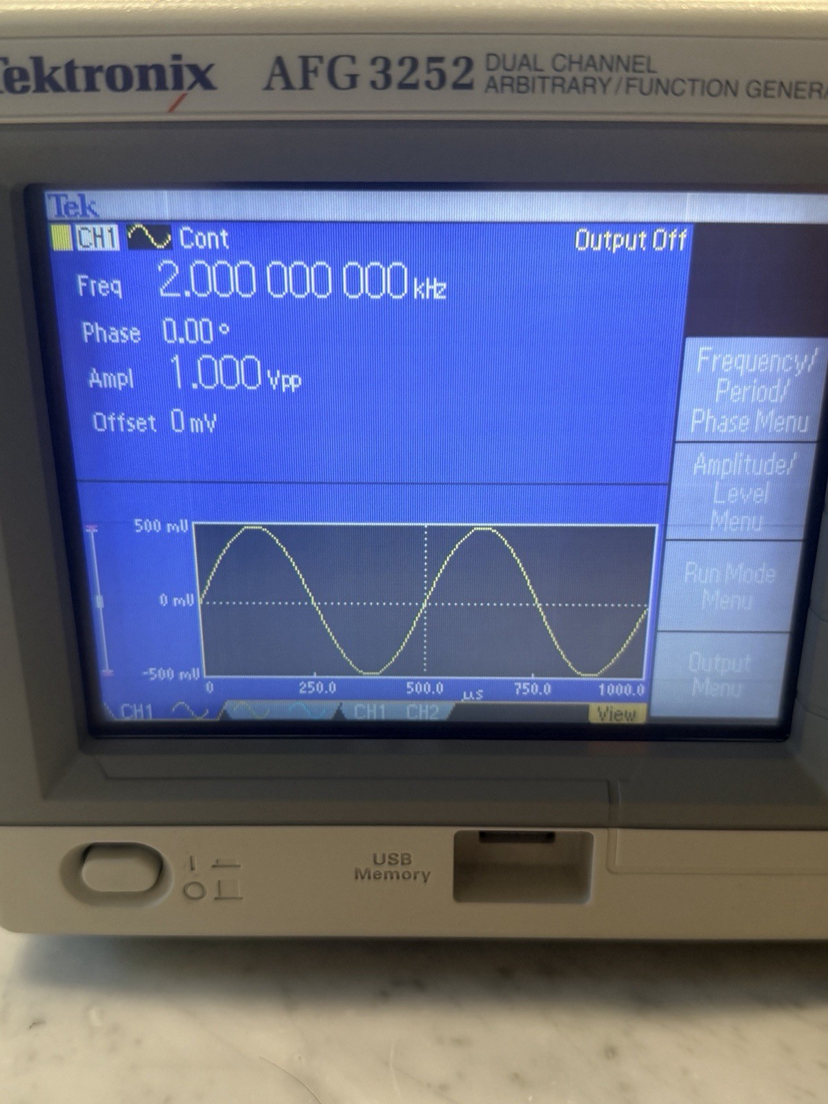 Tektronix AFG3252C Dual Channel Arbitrary/Function Generator 2 GS/s 240 MHz