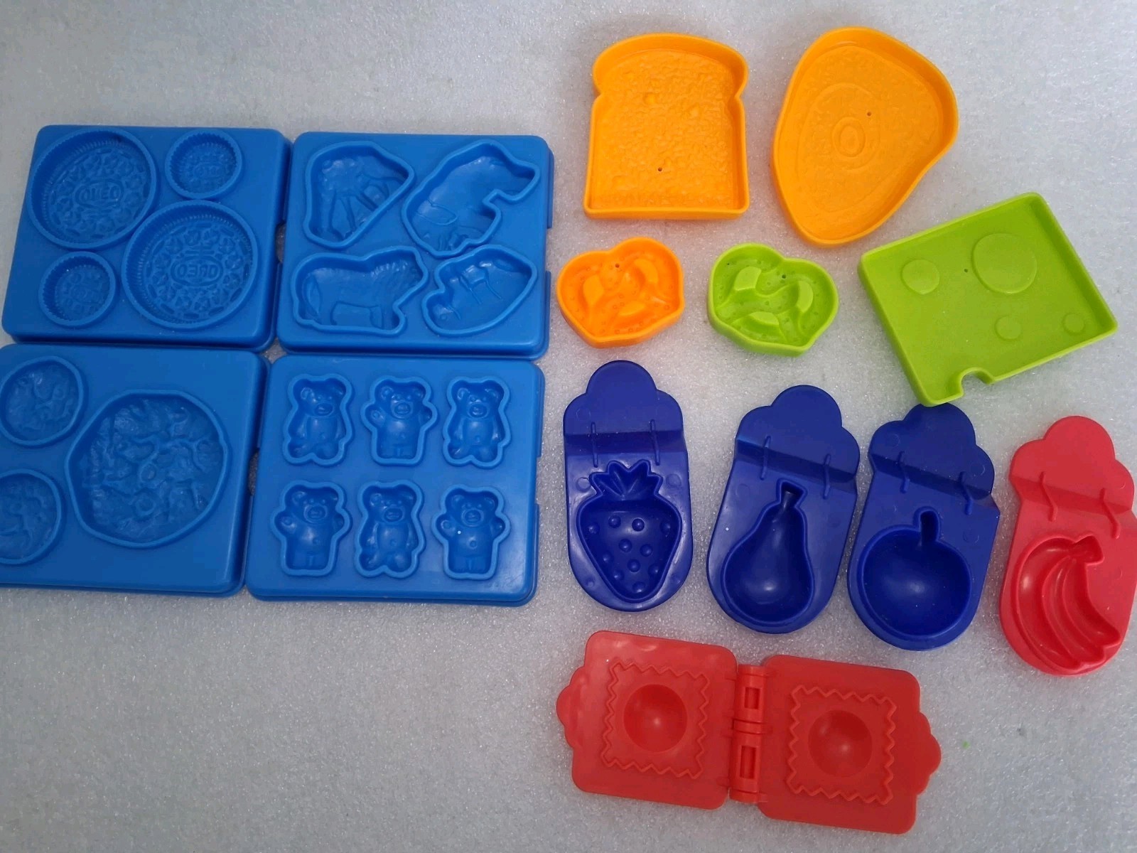 Play-Doh Modeling Clay Molds Food Cookies Fruit Sandwich 14 pc Lot Vintage