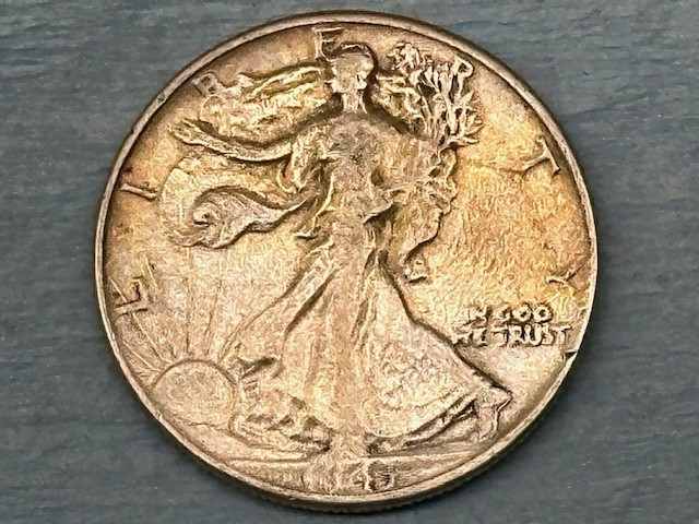 1943 US WALKING LIBERTY HALF DOLLAR COIN  90% SILVER