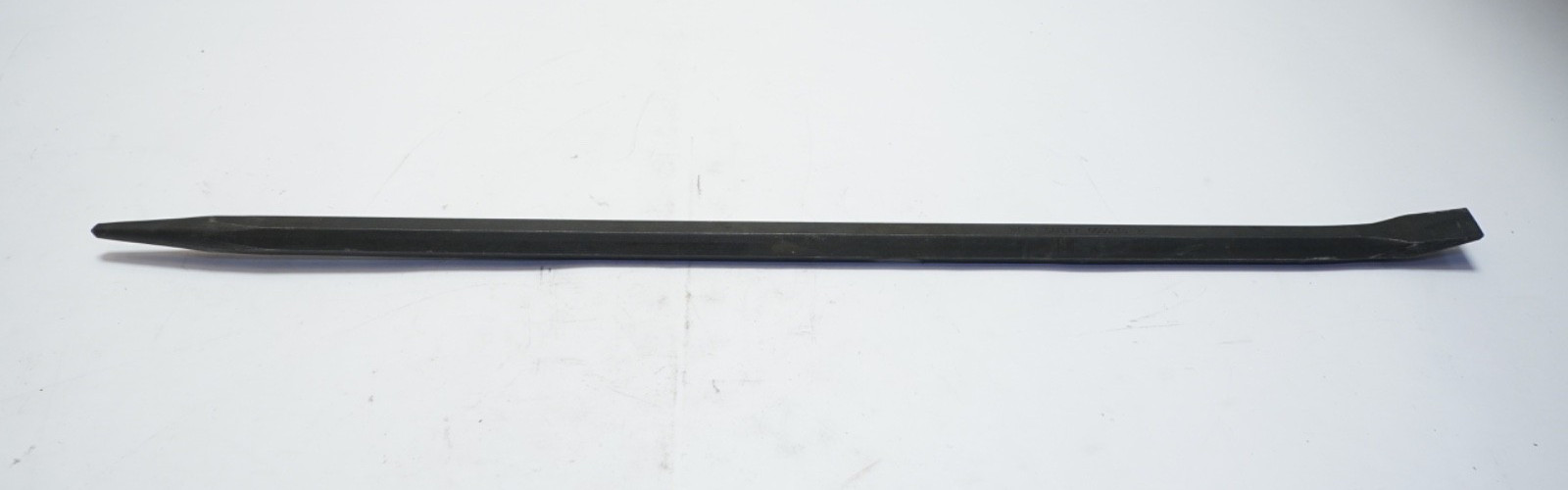 Proto J2125 30" 3/4 in Bar Wd, 7/8in End W, Alignment Pry Bar Straight Point End