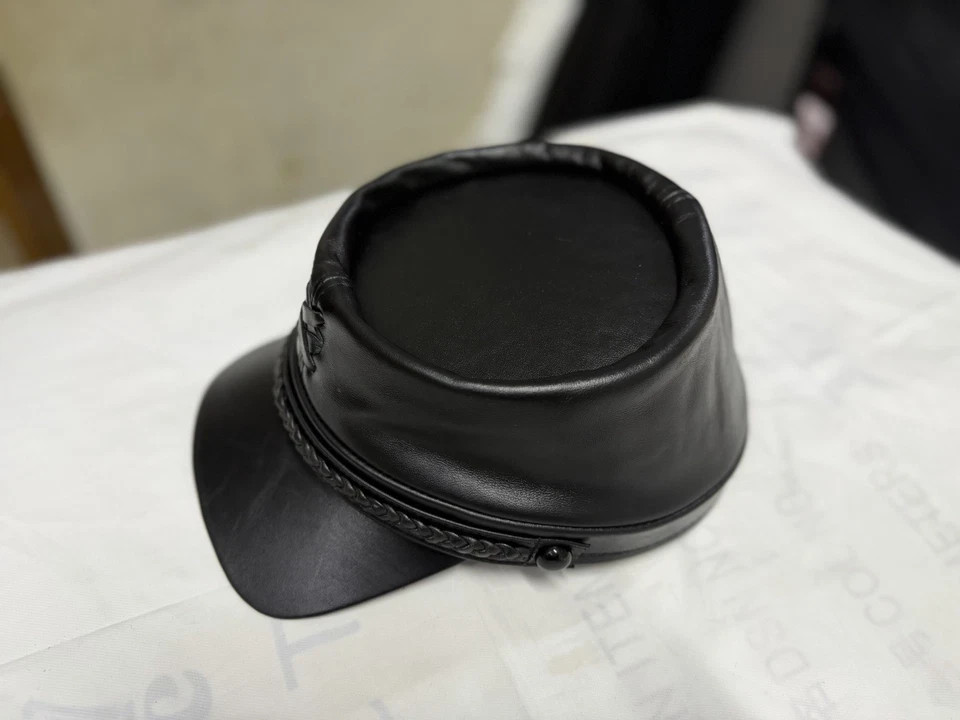 American Civil War Kepi leather cap, extraordinary craftsmanship.