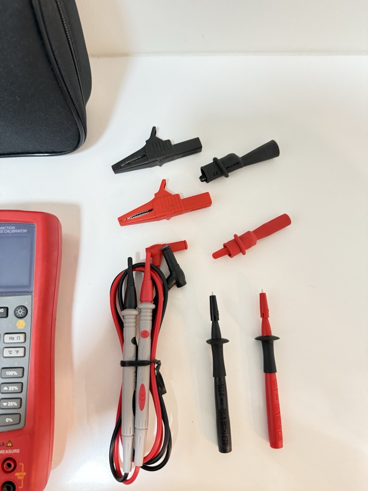 FLUKE 725EX MULTIFUNCTION PROCESS CALIBRATOR W/ ACCESSORIES SHIPS FAST