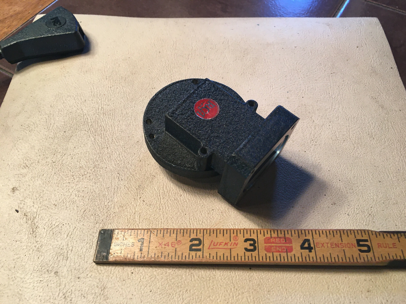 RCA Waveguide Adapter