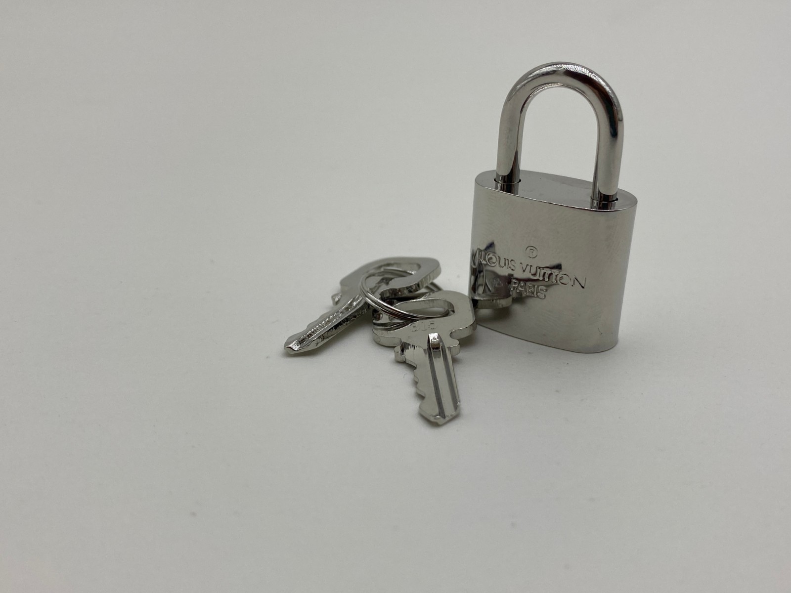 Louis Vuitton PadLock Lock 2 Key Silver brass Number 315 Authentic