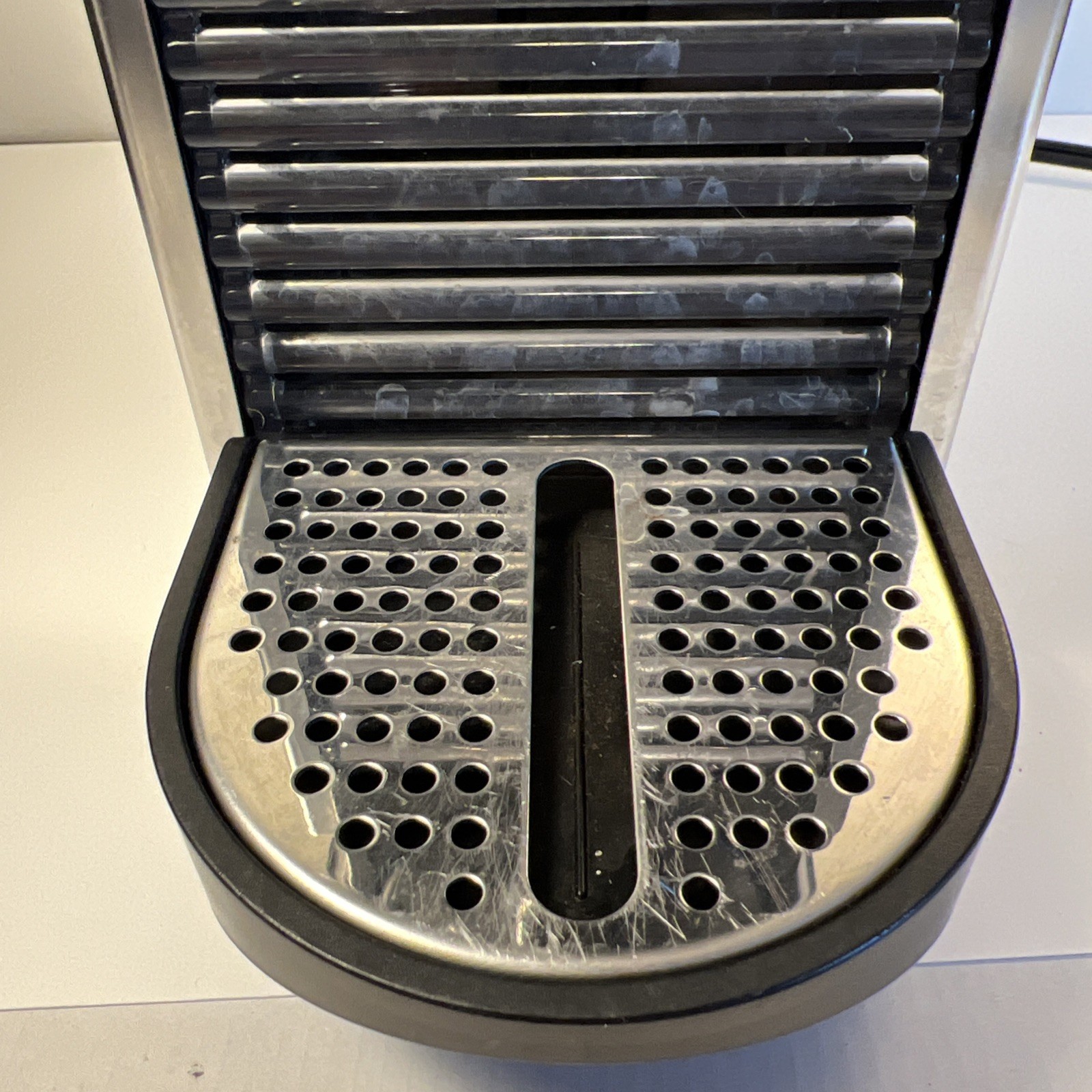 Nespresso Type D60 (Pixie) Coffee Machine Maker Brushed Aluminum/ Black Tested