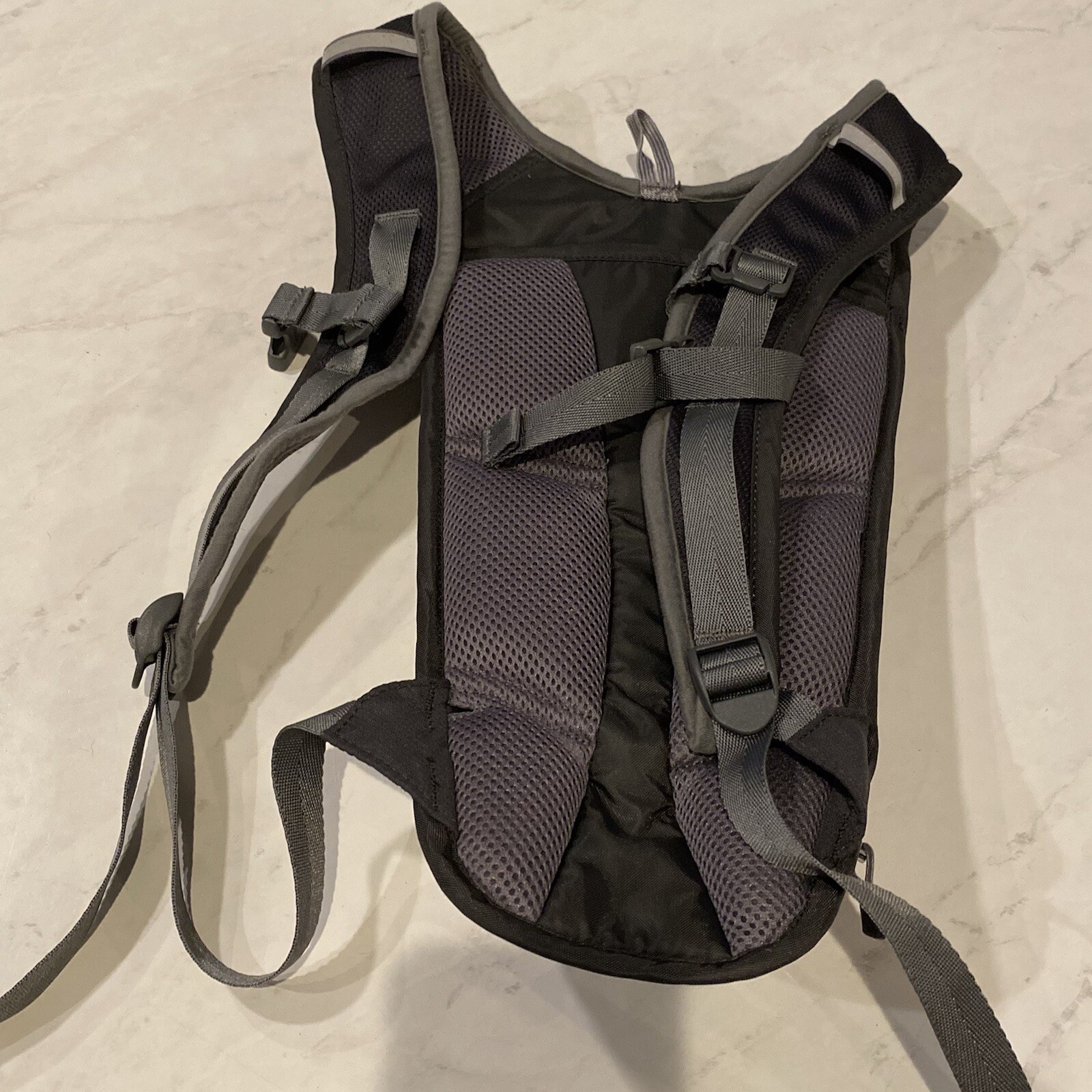 CAMELBAK Classic Hydration Backpack Small Black/Gray Red Trim Small No Bladder